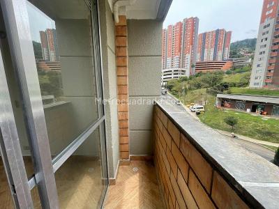 Apartamento en venta en Robledo, Medellín · foto 4 de 12