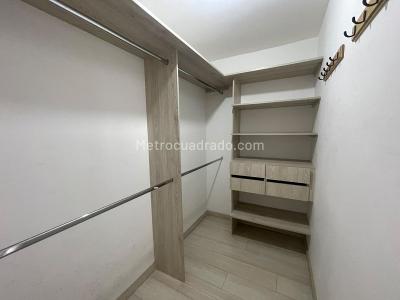 Apartamento de 3 alcobas en arriendo en Calasanz, Medellín, 84 m² · foto 11 de 14
