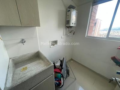 Apartamento de 3 alcobas en arriendo en Calasanz, Medellín, 84 m² · foto 12 de 14