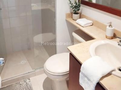 Apartamento de 3 alcobas en arriendo en Cumbres, Envigado, 100 m² · foto 9 de 12