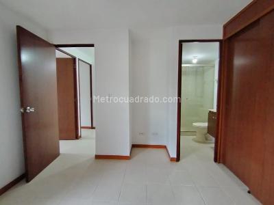 Apartamento de 3 alcobas en arriendo en Camino Verde, Envigado, 68 m² · foto 13 de 16
