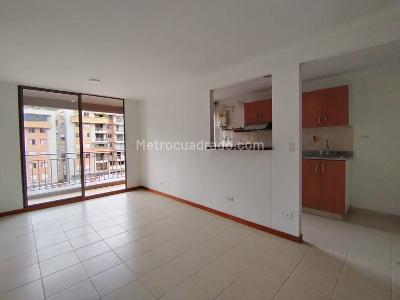 Apartamento de 3 alcobas en arriendo en Camino Verde, Envigado, 68 m² · foto 6 de 16
