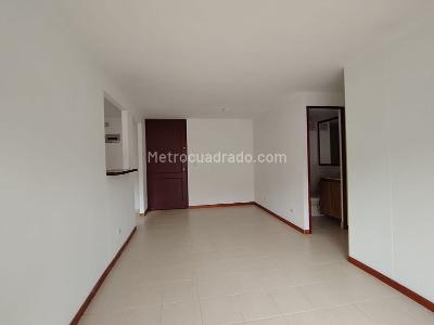 Apartamento de 3 alcobas en arriendo en Camino Verde, Envigado, 68 m² · foto 7 de 16