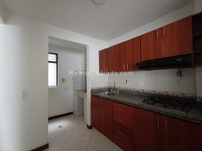 Apartamento de 3 alcobas en arriendo en Robledo, Medellín, 70 m² · foto 2 de 20