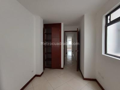 Apartamento de 3 alcobas en arriendo en Robledo, Medellín, 70 m² · foto 3 de 20