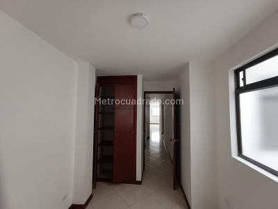 Apartamento de 3 alcobas en arriendo en Robledo, Medellín, 70 m² · foto 4 de 20