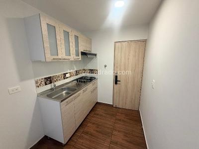 Apartaestudio en arriendo en Alcala, Envigado · foto 2 de 5
