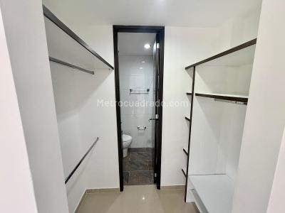 Apartamento de 3 alcobas en arriendo en El Trianon, Envigado, 80 m² · foto 10 de 11
