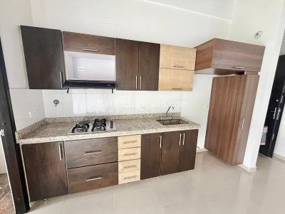 Apartamento de 3 alcobas en arriendo en El Trianon, Envigado, 80 m² · foto 2 de 11