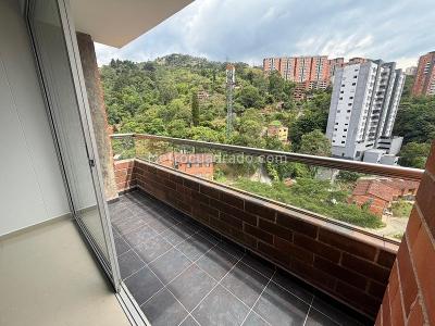 Apartamento de 3 alcobas en arriendo en El Trianon, Envigado, 80 m² · foto 4 de 11