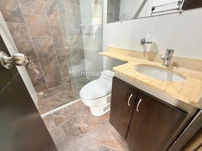 Apartamento de 3 alcobas en arriendo en El Trianon, Envigado, 80 m² · foto 6 de 11