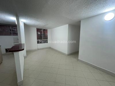 Apartamento de 3 alcobas en arriendo en Camino Verde, Envigado, 63 m² · foto 3 de 11
