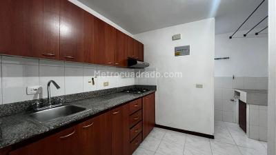 Apartamento de 3 alcobas en venta en El Portal, Envigado, 90 m² · foto 1 de 16