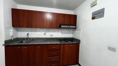 Apartamento de 3 alcobas en venta en El Portal, Envigado, 90 m² · foto 2 de 16