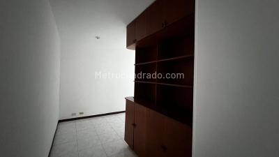 Apartamento de 3 alcobas en venta en El Portal, Envigado, 90 m² · foto 6 de 16