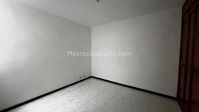 Apartamento de 3 alcobas en venta en El Portal, Envigado, 90 m² · foto 8 de 16