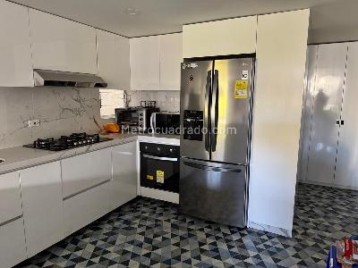 Apartamento de 3 alcobas en venta en Bella Suiza, Bogotá, 110 m² · foto 7 de 18
