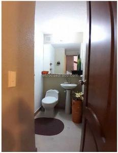 Apartamento en venta en Casa Dos Niveles El Dorado, Envigado · foto 15 de 18
