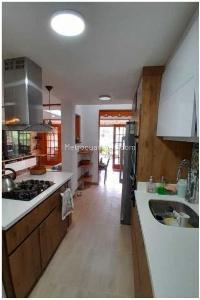 Apartamento en venta en Casa Dos Niveles El Dorado, Envigado · foto 8 de 18
