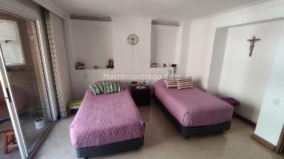 Apartamento de 4 alcobas en venta en Laureles, Medellín, 141 m² · foto 5 de 20