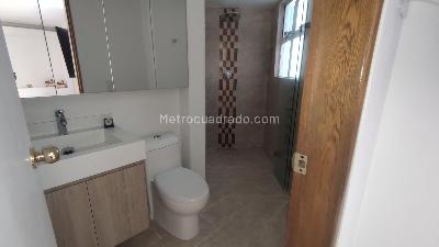 Apartamento de 4 alcobas en venta en Laureles, Medellín, 141 m² · foto 17 de 20