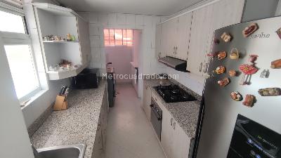 Apartamento de 4 alcobas en venta en Laureles, Medellín, 141 m² · foto 3 de 20