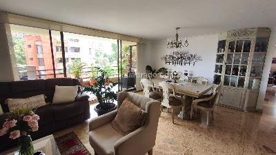 Apartamento de 4 alcobas en venta en El Poblado Las Lomas, Medellín, 179 m² · foto 2 de 20