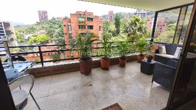 Apartamento de 4 alcobas en venta en El Poblado Las Lomas, Medellín, 179 m² · foto 4 de 20
