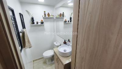 Apartamento de 4 alcobas en venta en El Poblado Las Lomas, Medellín, 179 m² · foto 19 de 20