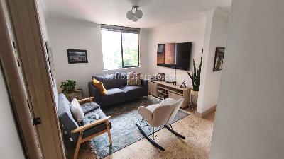 Apartamento de 4 alcobas en venta en El Poblado Las Lomas, Medellín, 179 m² · foto 13 de 20