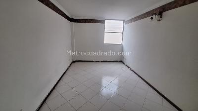 Apartamento de 4 alcobas en venta en Laureles La Castellana, Medellín, 90 m² · foto 2 de 14