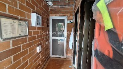 Apartamento de 3 alcobas en venta en La Hondonada, Medellín, 45 m² · foto 13 de 14