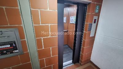 Apartamento de 3 alcobas en venta en La Hondonada, Medellín, 45 m² · foto 6 de 14