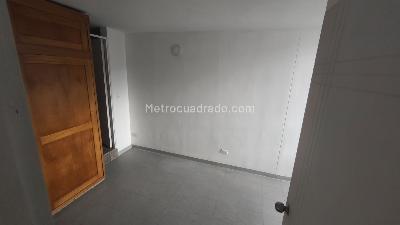 Apartamento de 3 alcobas en venta en Madera, Bello, 53 m² · foto 5 de 19