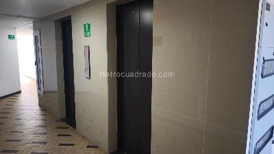 Apartamento de 3 alcobas en venta en Madera, Bello, 53 m² · foto 18 de 19