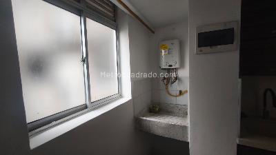 Apartamento de 3 alcobas en venta en Madera, Bello, 53 m² · foto 6 de 19