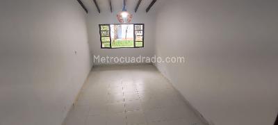 Casa de 4 alcobas en venta en Loma De Zuñiga, Envigado, 850 m² · foto 14 de 20