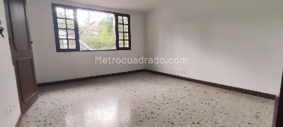 Casa de 4 alcobas en venta en Loma De Zuñiga, Envigado, 850 m² · foto 18 de 20