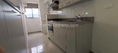 Apartamento de 3 alcobas en venta en Las Lomitas, Sabaneta, 71 m² · foto 3 de 14