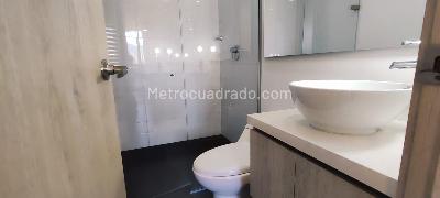 Apartamento de 3 alcobas en venta en Los Alcazares, Sabaneta, 98 m² · foto 11 de 20