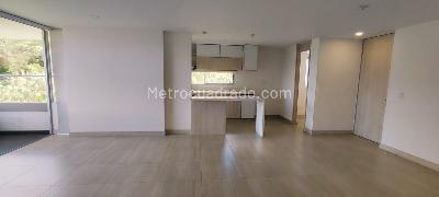 Apartamento de 3 alcobas en venta en Los Alcazares, Sabaneta, 98 m² · foto 2 de 20