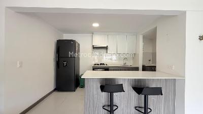 Apartamento de 3 alcobas en venta en El Chingui, Envigado, 80 m² · foto 4 de 20