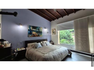 Casa de 3 alcobas en venta en El Atravesao, Envigado, 240 m² · foto 12 de 20