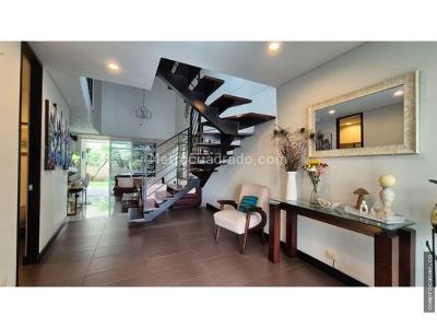 Casa de 3 alcobas en venta en El Atravesao, Envigado, 240 m² · foto 7 de 20