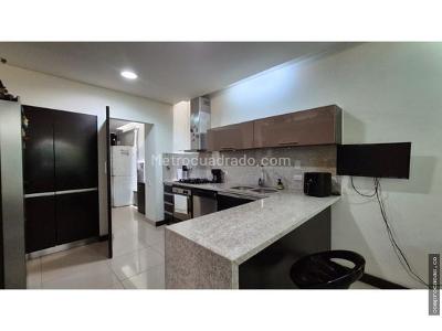 Casa de 3 alcobas en venta en El Atravesao, Envigado, 240 m² · foto 9 de 20