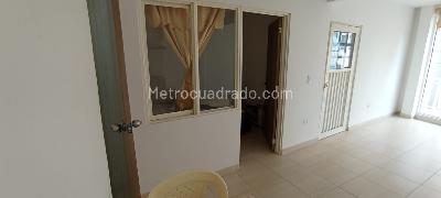 Casa de 5 alcobas en venta en La Rivera, Cali, 367 m² · foto 14 de 15