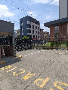 Apartamento de 3 alcobas en venta en Brisas Del Limonar, Cali, 61 m² · foto 2 de 20