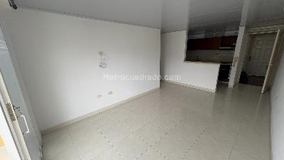 Apartamento de 3 alcobas en venta en Conjunto Torres De Ipacarai Ii, Neiva, 76 m² · foto 3 de 15