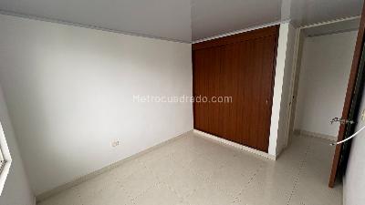Apartamento de 3 alcobas en venta en Conjunto Torres De Ipacarai Ii, Neiva, 76 m² · foto 9 de 15