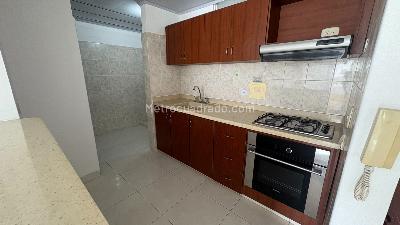 Apartamento de 3 alcobas en venta en Conjunto Torres De Ipacarai Ii, Neiva, 76 m² · foto 5 de 15